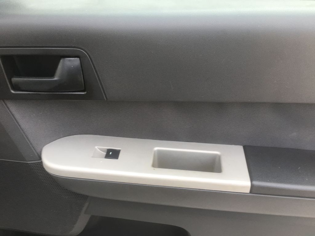 2010 Ford Escape Image 13