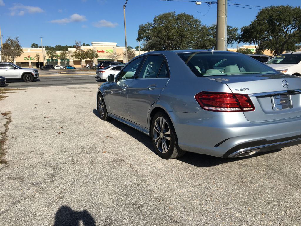 2016 Mercedes-Benz E-Class Image 6