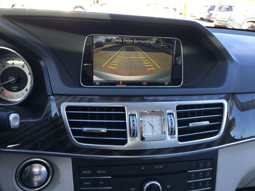 2016 Mercedes-Benz E-Class Image 9