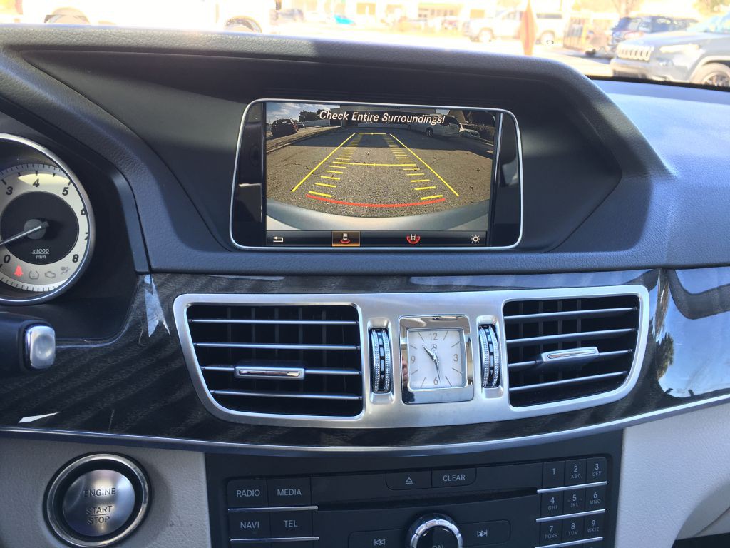 2016 Mercedes-Benz E-Class Image 10