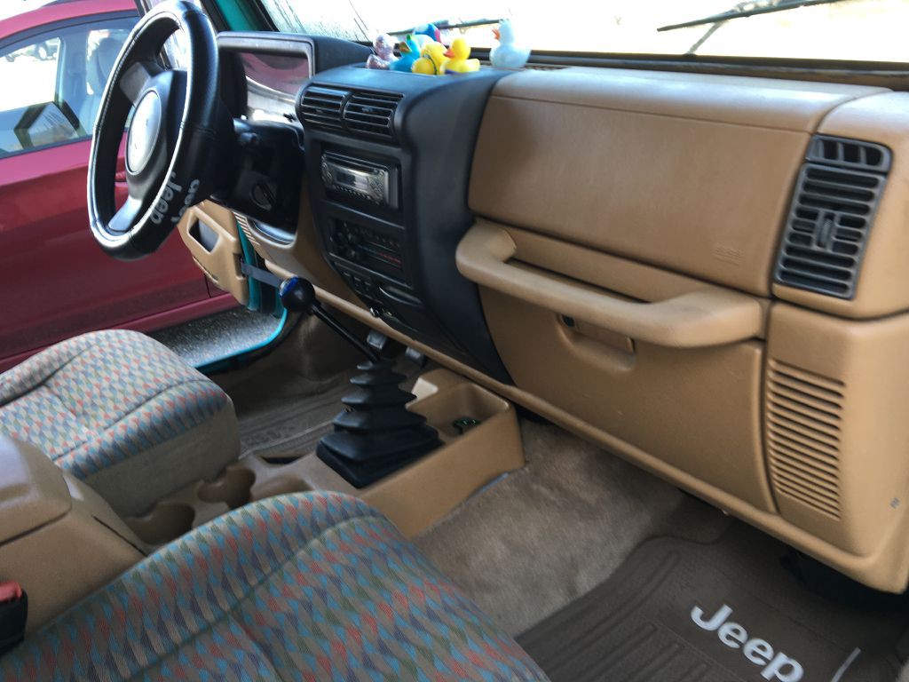 1997 Jeep Wrangler Image 16