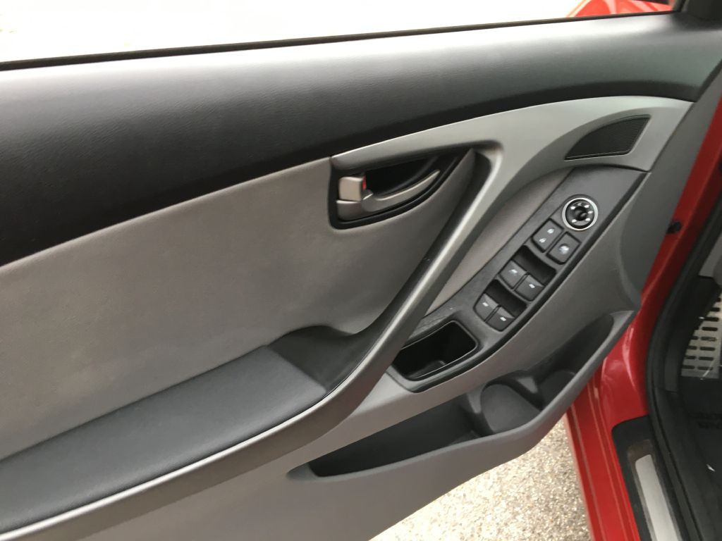 2014 Hyundai Elantra Image 12