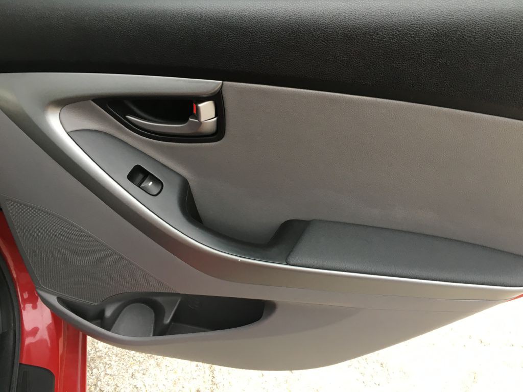 2014 Hyundai Elantra Image 19