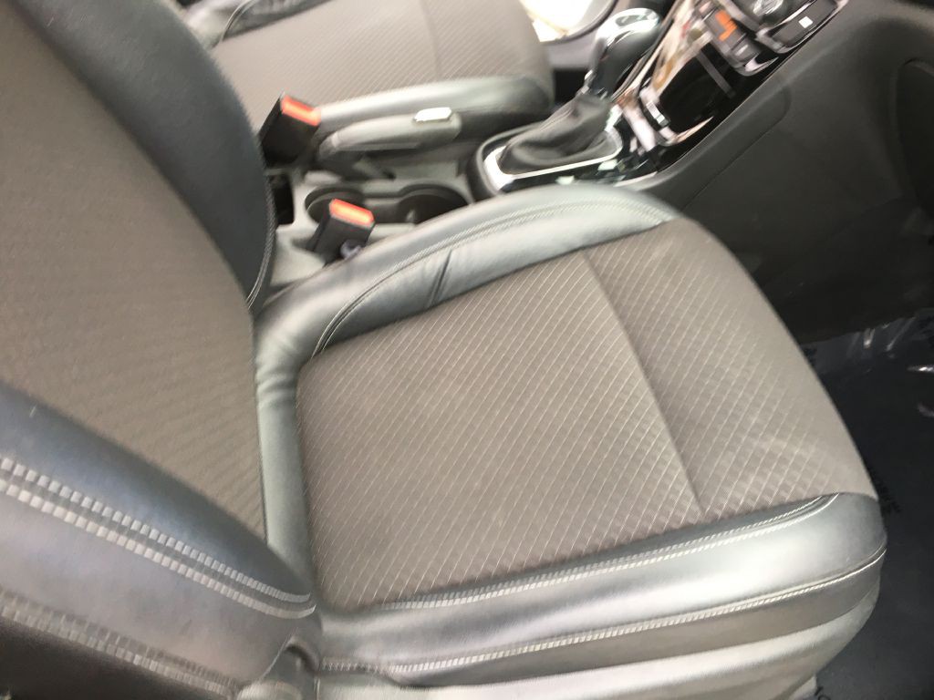 2017 Buick Enclave Image 14