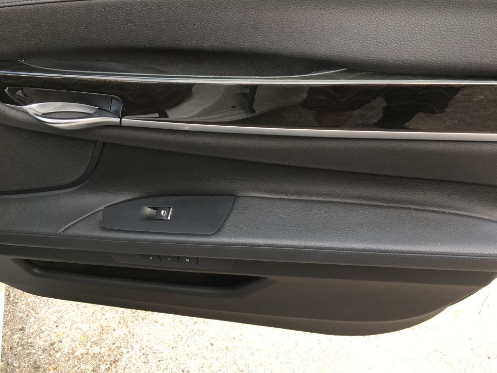 2014 BMW 7 Series Image 13