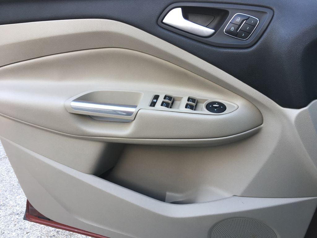 2015 Ford Escape Image 10