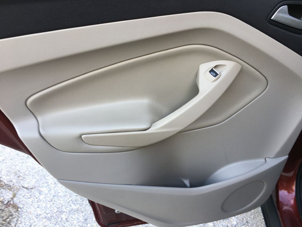 2015 Ford Escape Image 11