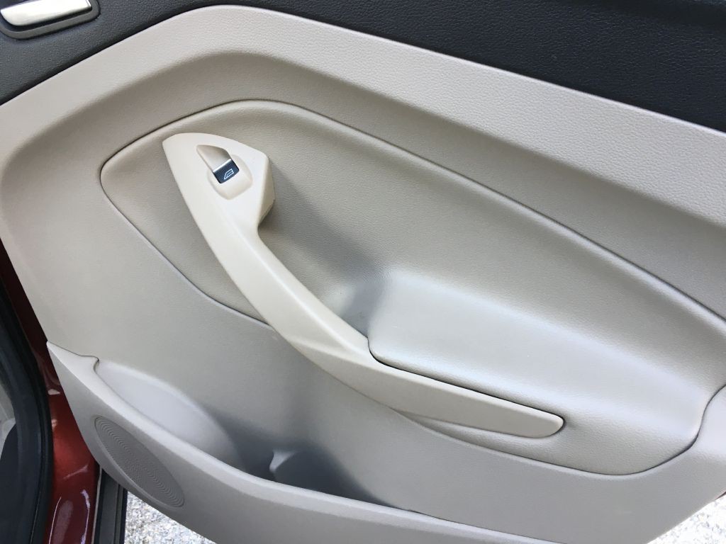 2015 Ford Escape Image 13