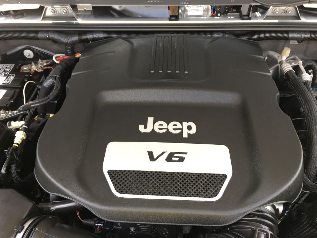 2016 Jeep Wrangler Image 19