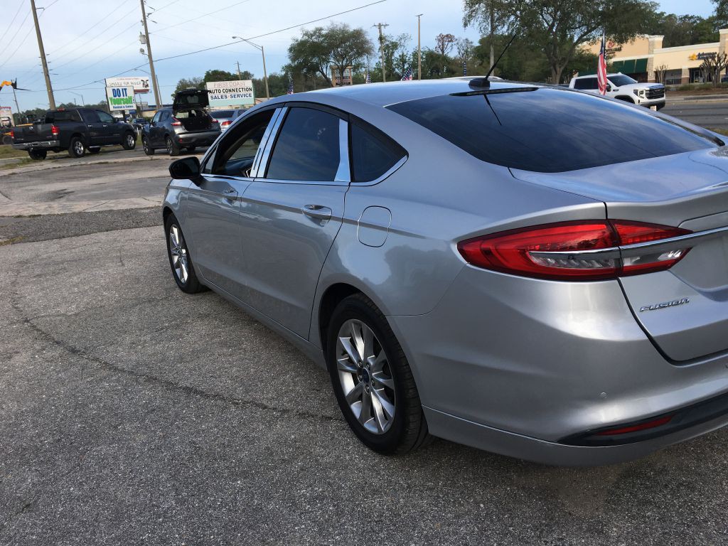 2017 Ford Fusion Image 6