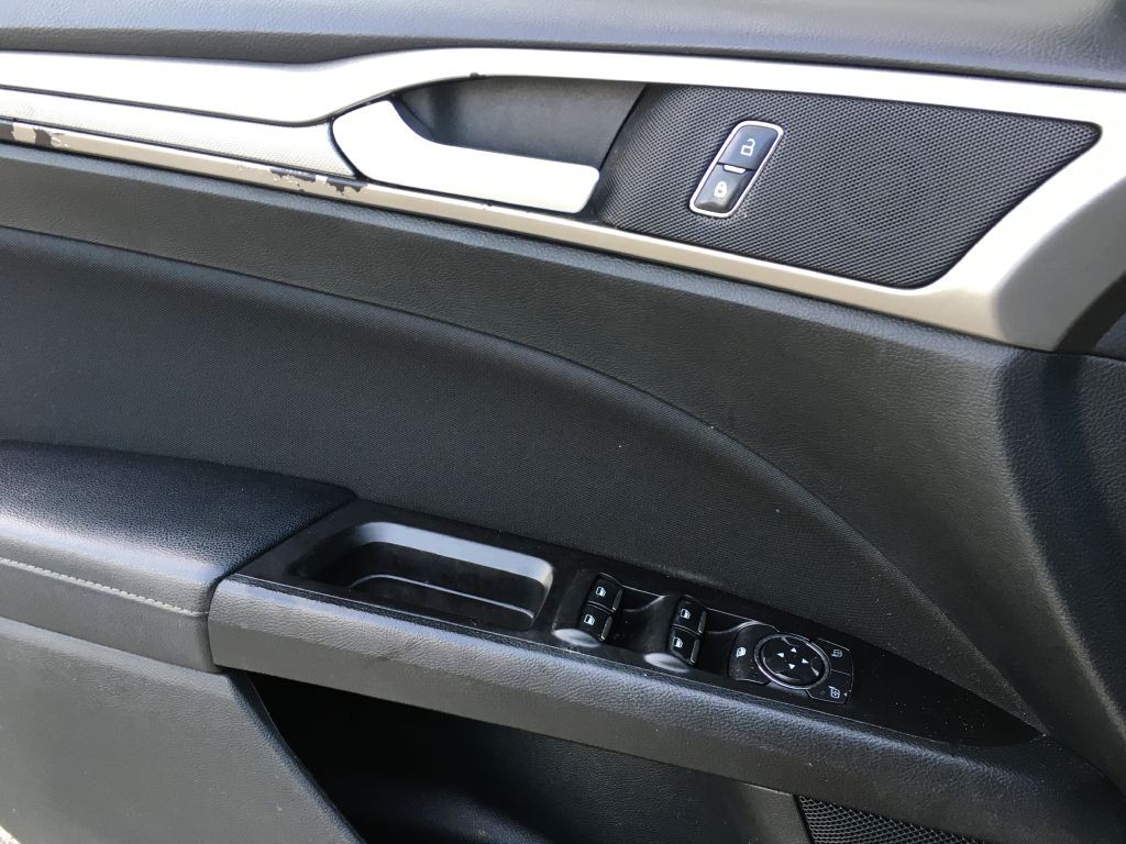 2017 Ford Fusion Image 9