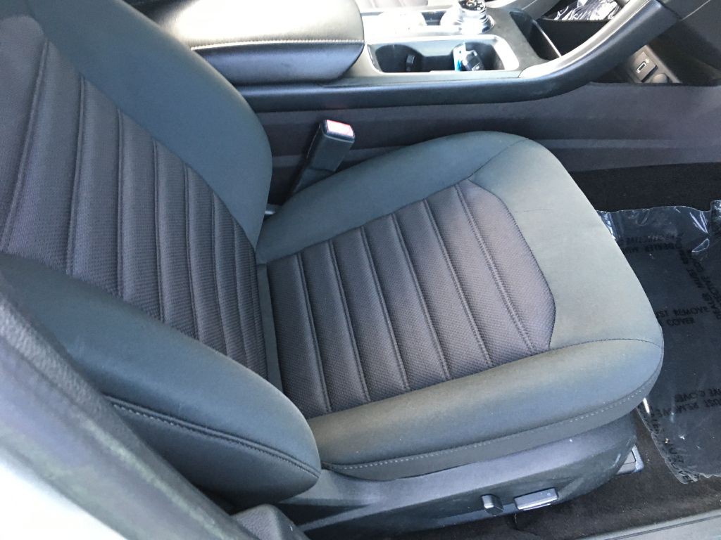 2017 Ford Fusion Image 14