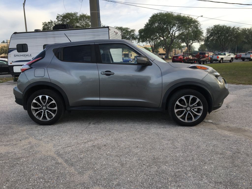 2017 Nissan Juke Image 1