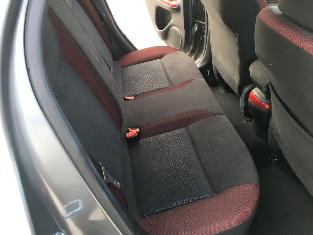 2017 Nissan Juke Image 20