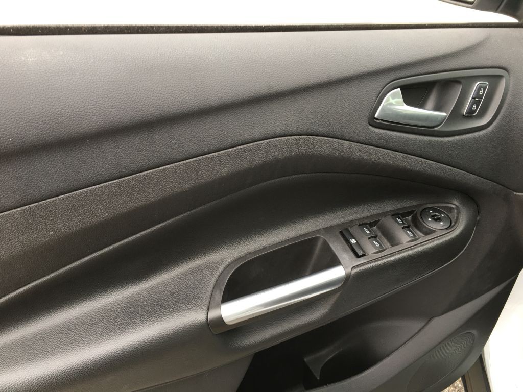 2016 Ford Escape Image 10