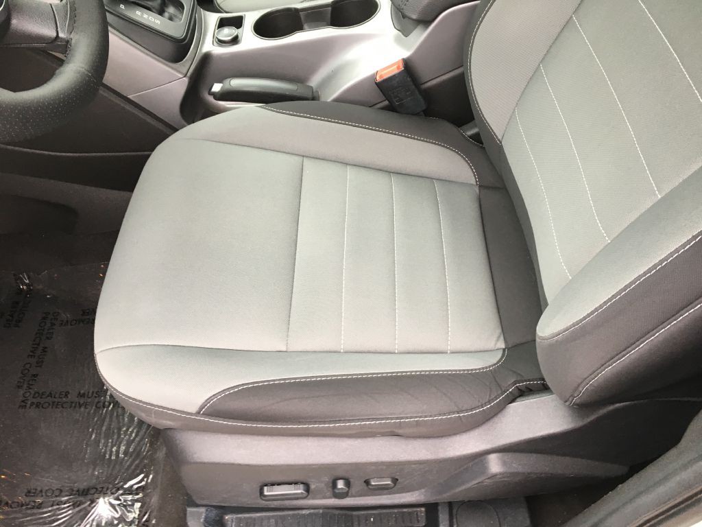 2016 Ford Escape Image 12