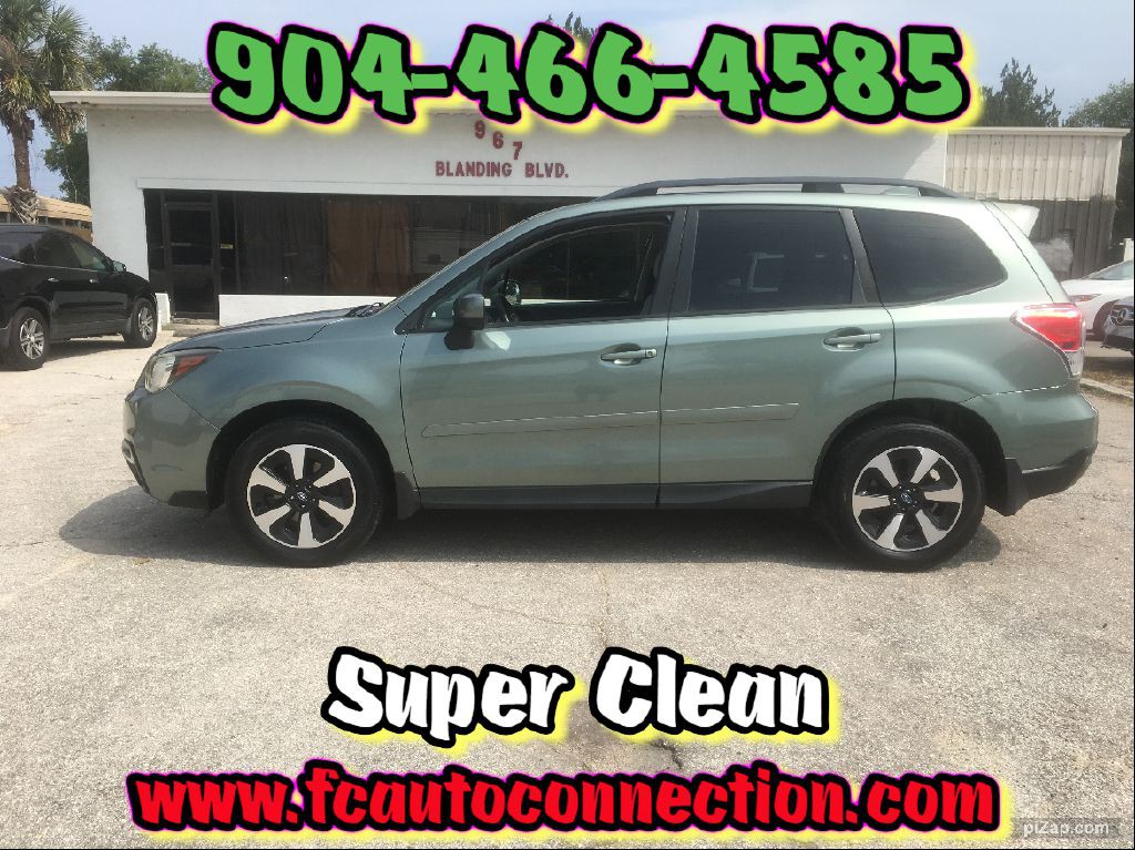 2017 Subaru Forester Image 1