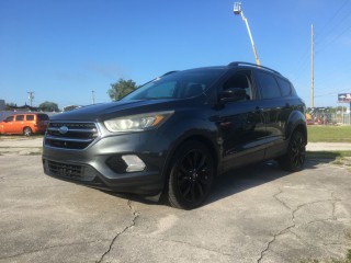 Image for 2017 Ford Escape SE ID: 7350885