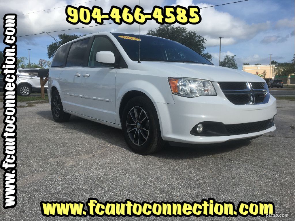 2017 Dodge Grand Caravan Image 2