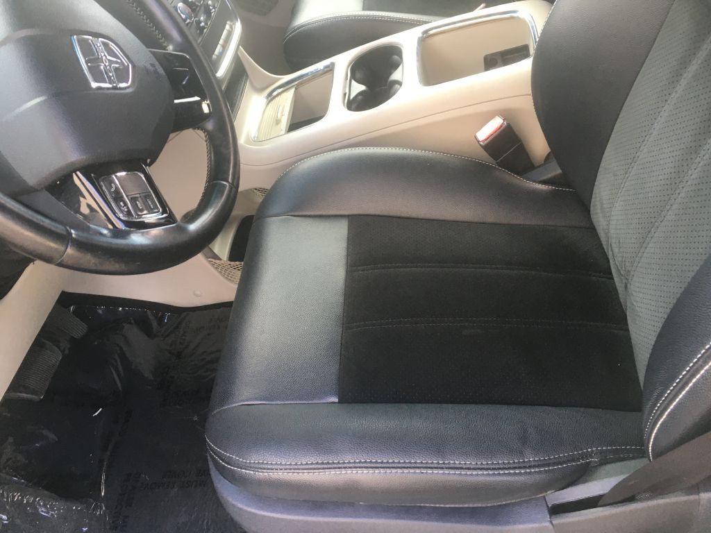 2017 Dodge Grand Caravan Image 11