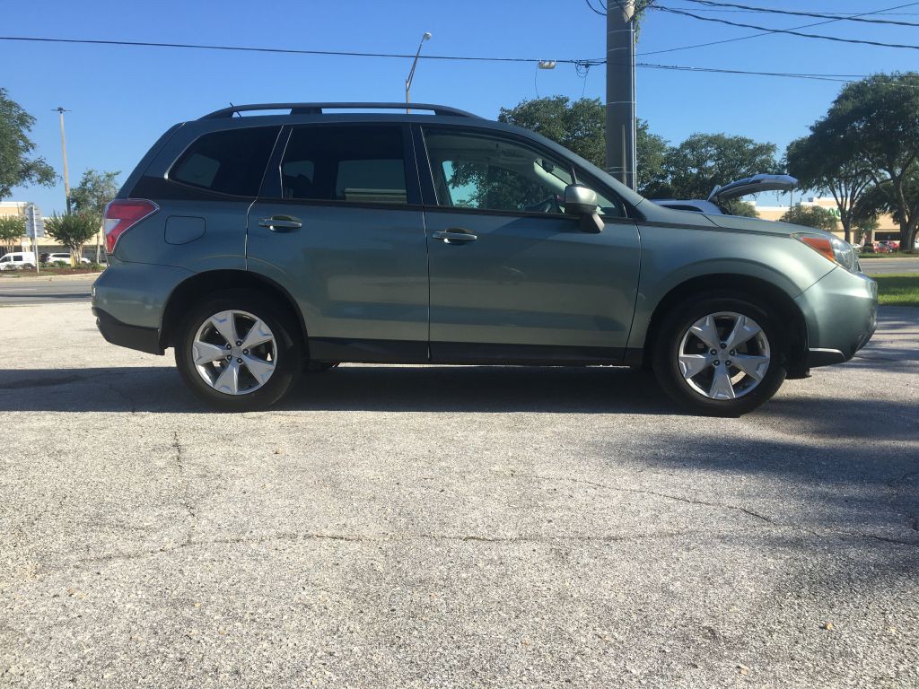 2015 Subaru Forester Image 4