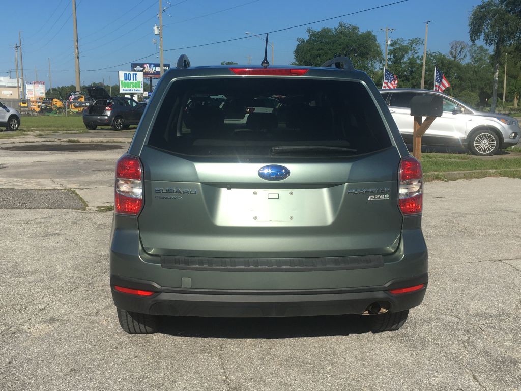 2015 Subaru Forester Image 6