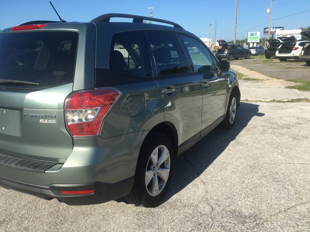 2015 Subaru Forester Image 7