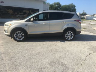 Image for 2017 Ford Escape SE ID: 7494545