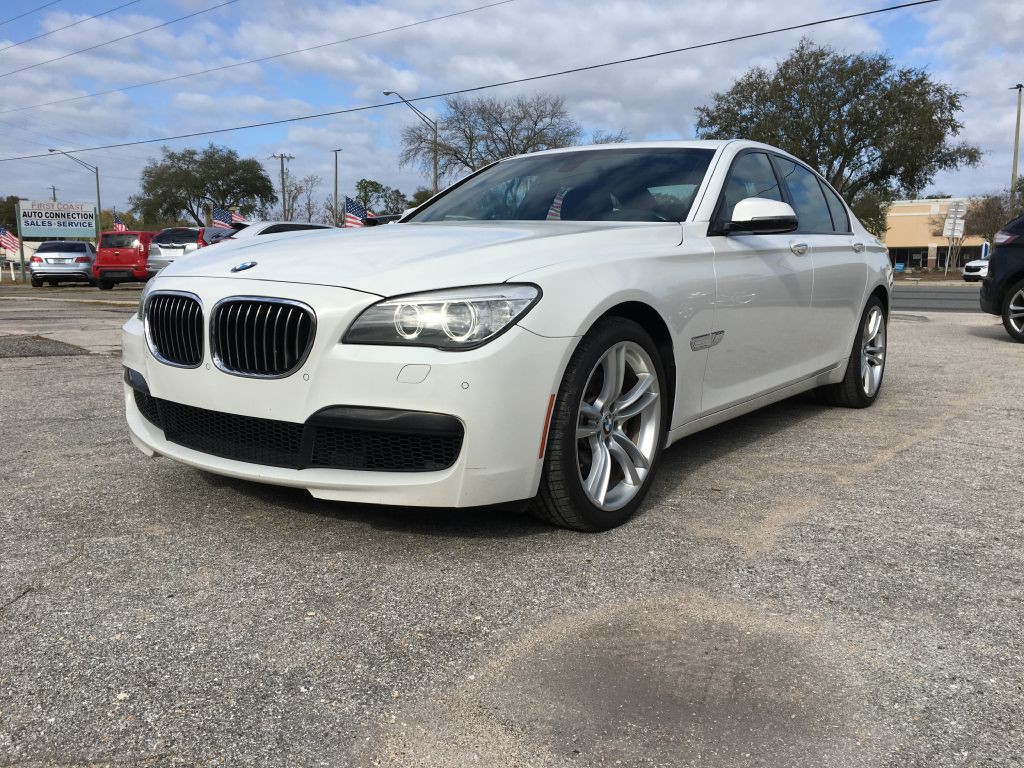 2014 BMW 7 Series Image 1
