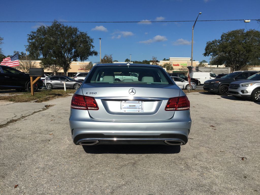 2016 Mercedes-Benz E-Class Image 7