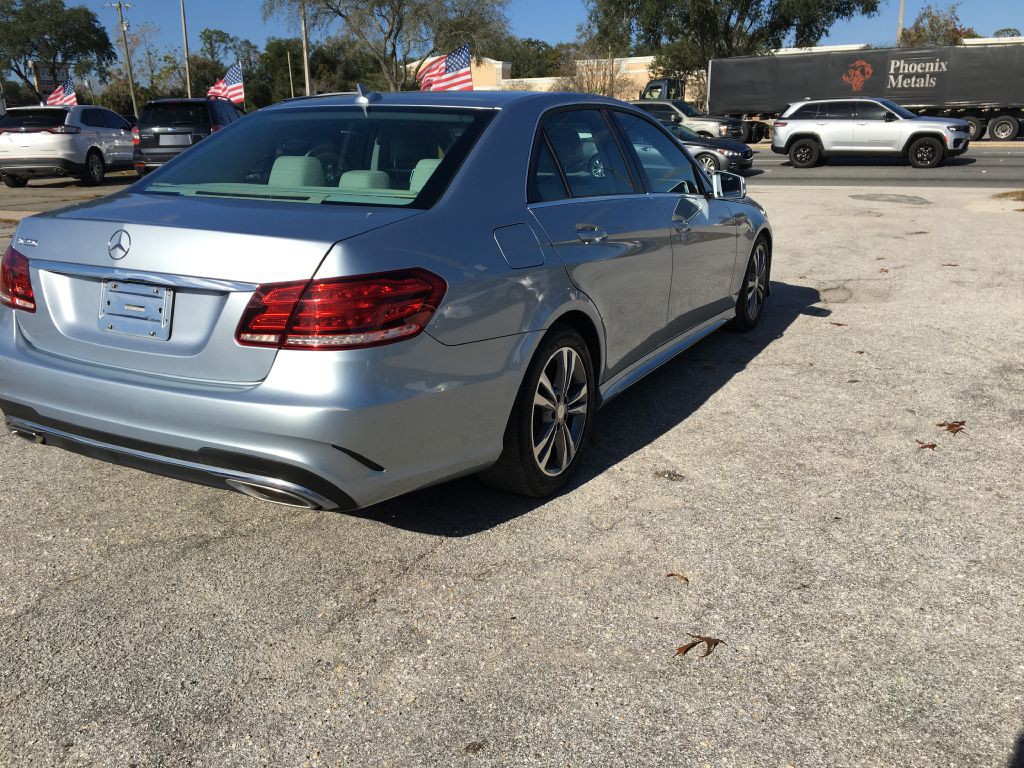2016 Mercedes-Benz E-Class Image 8