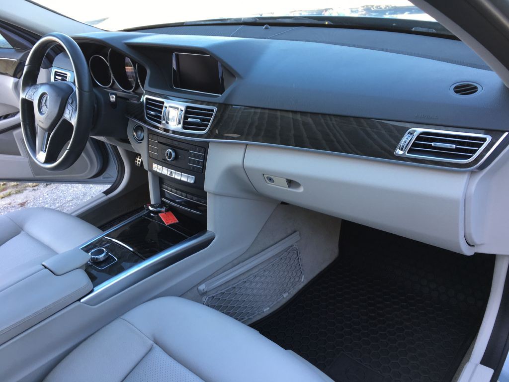 2016 Mercedes-Benz E-Class Image 16