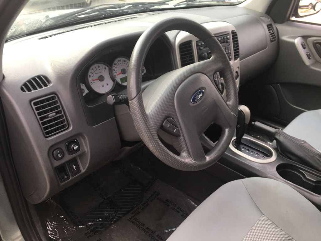 2007 Ford Escape Image 13