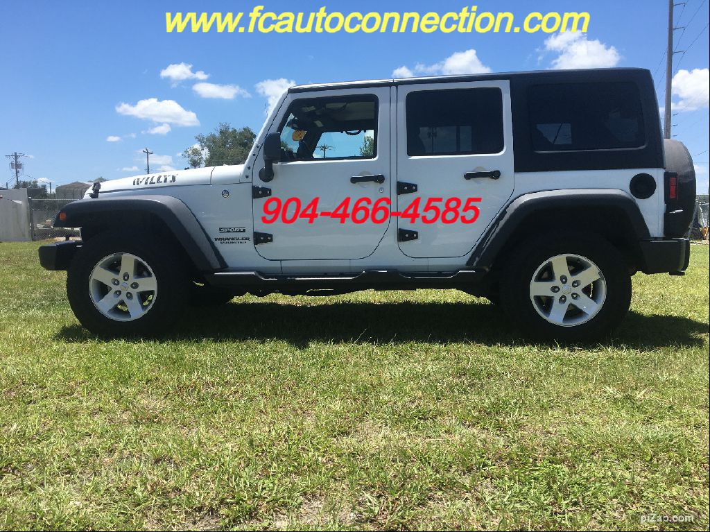 2017 Jeep Wrangler Unlimited Image 2