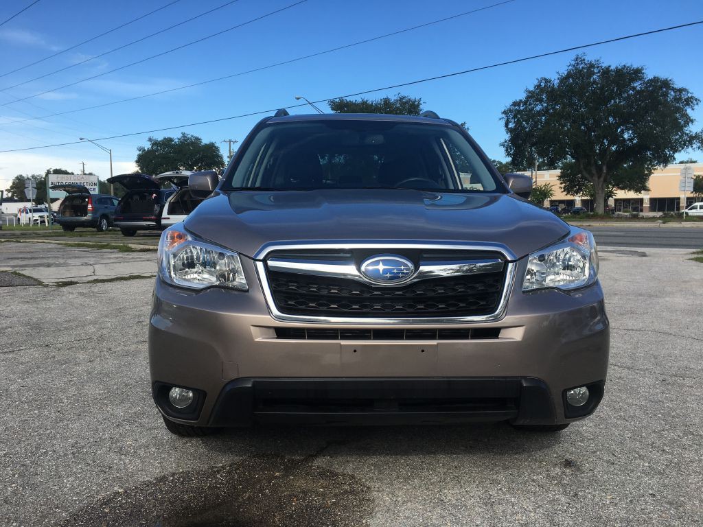 2015 Subaru Forester Image 1
