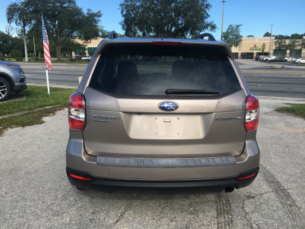 2015 Subaru Forester Image 7