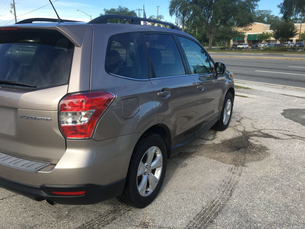 2015 Subaru Forester Image 8