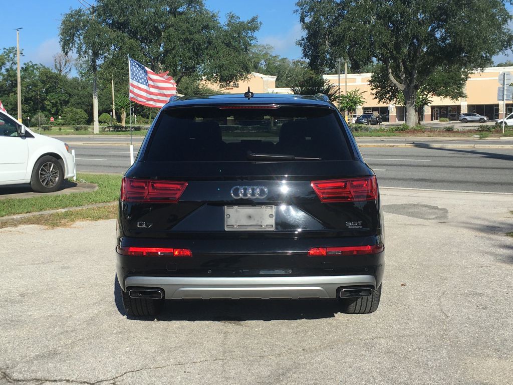 2018 Audi Q7 Image 9