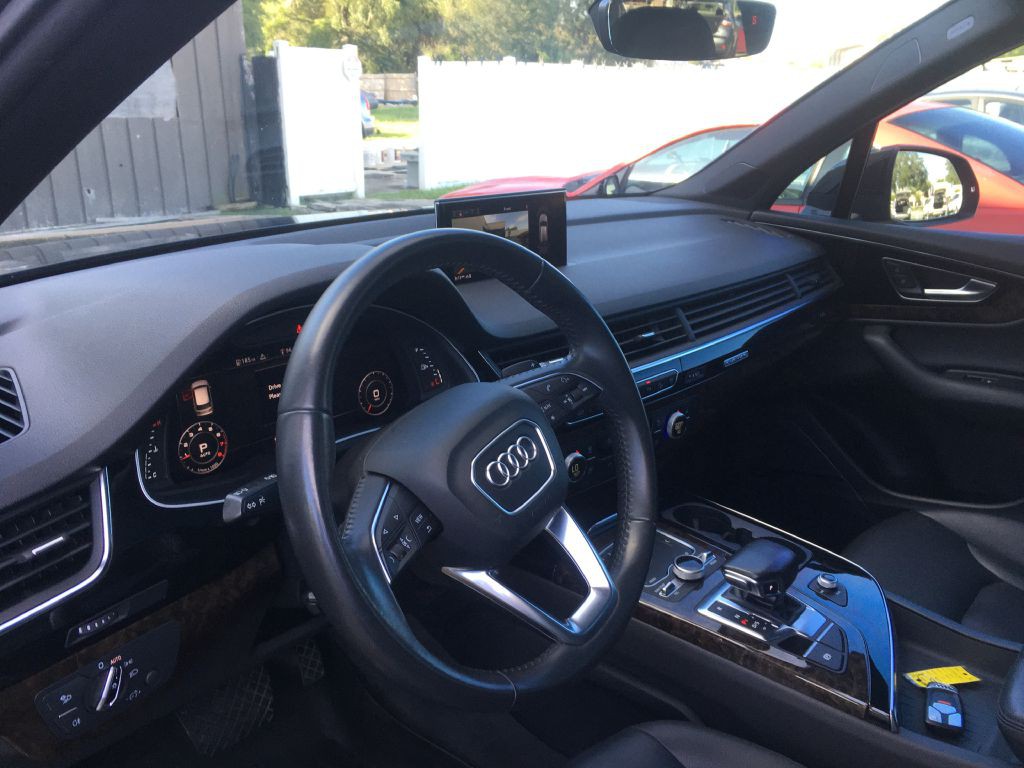2018 Audi Q7 Image 12