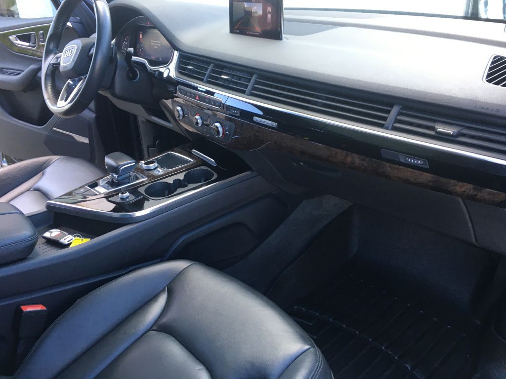 2018 Audi Q7 Image 17