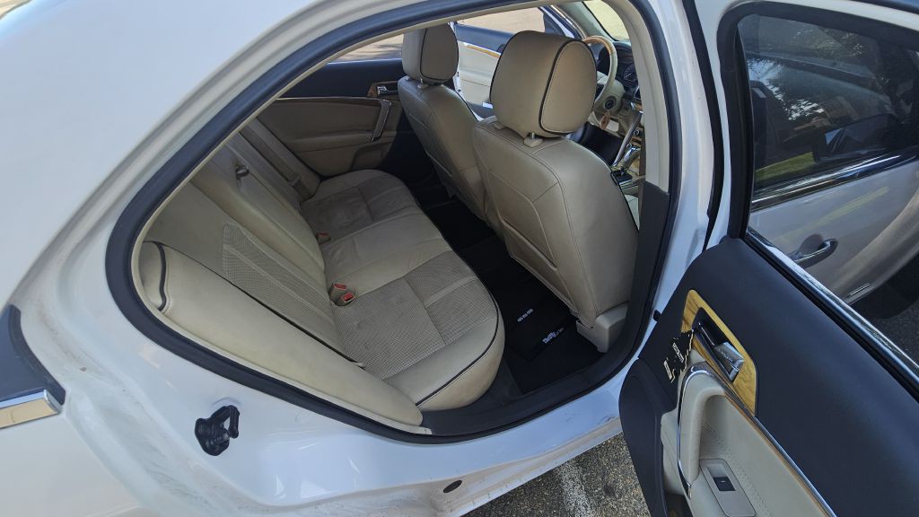 2012 Lincoln MKZ Image 14