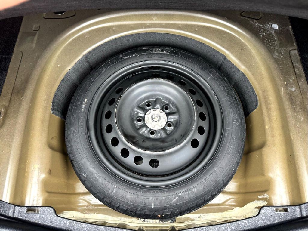 2019 Toyota Camry Image 15