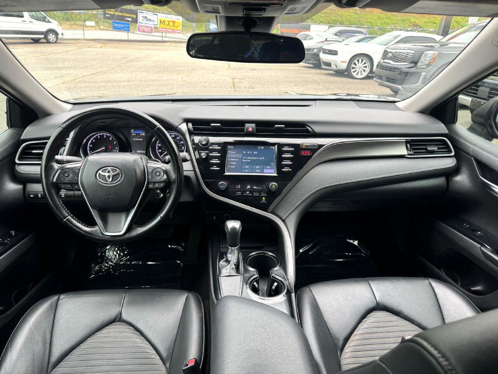 2019 Toyota Camry Image 23