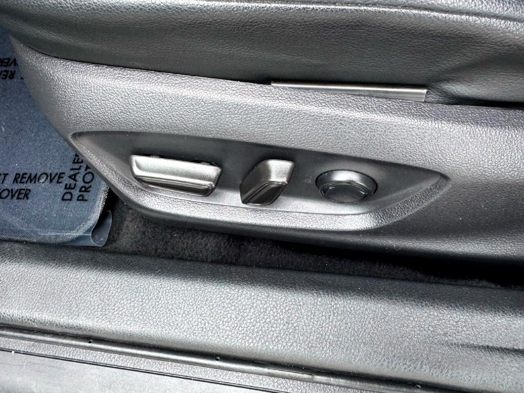 2019 Toyota Camry Image 29