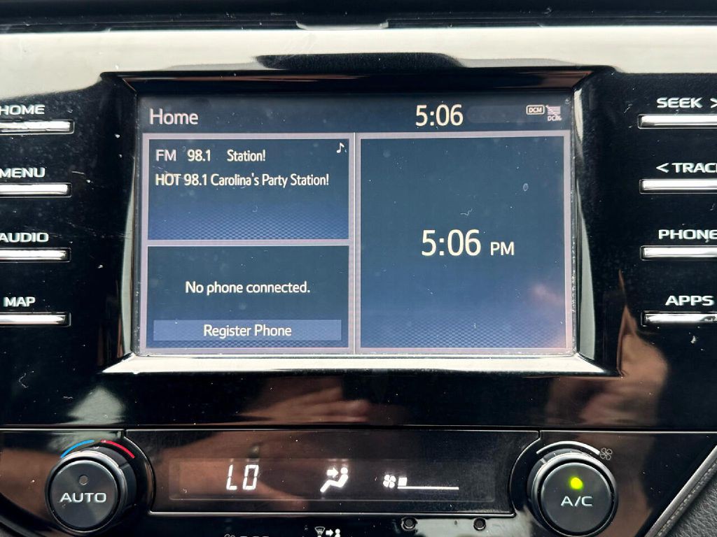 2019 Toyota Camry Image 41