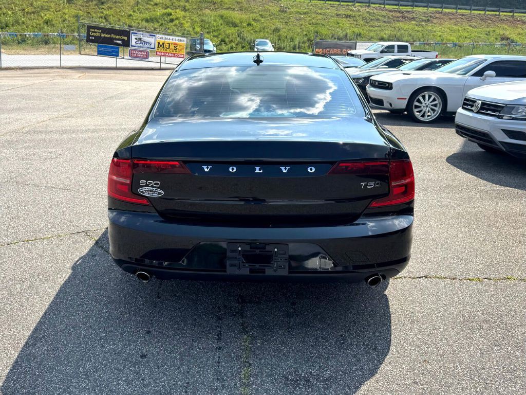 2018 Volvo S90 Image 17