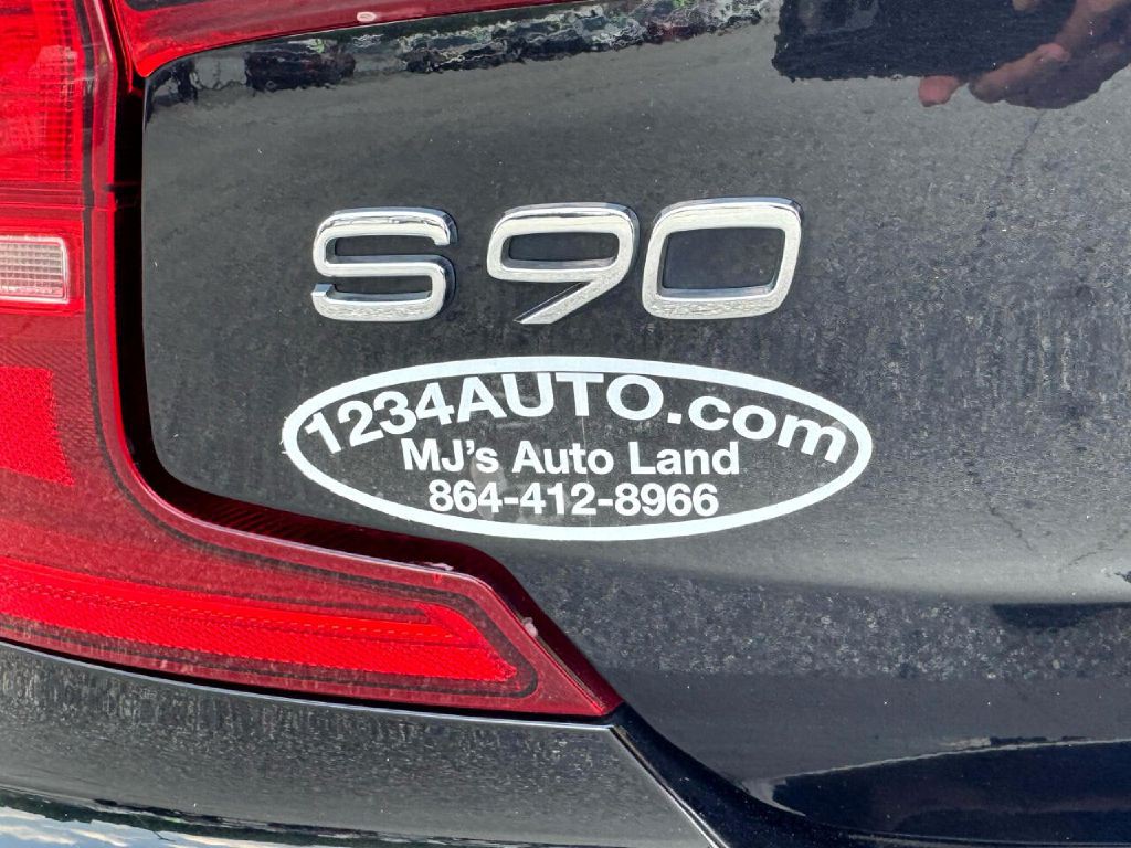 2018 Volvo S90 Image 23