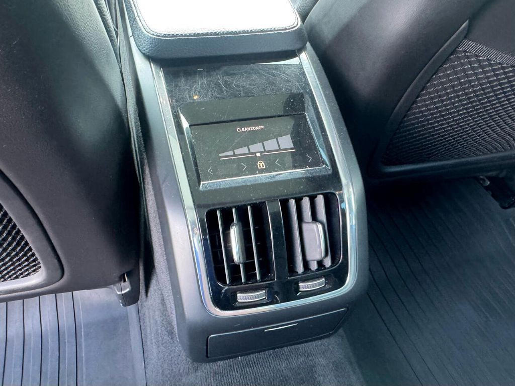 2018 Volvo S90 Image 29
