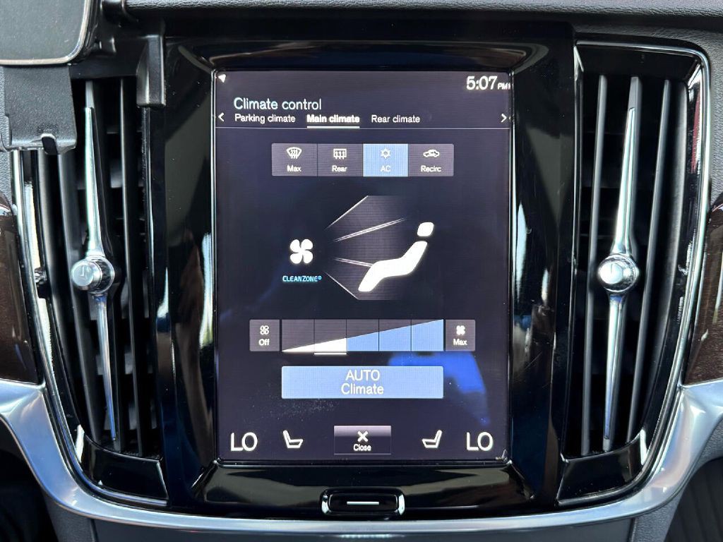2018 Volvo S90 Image 54