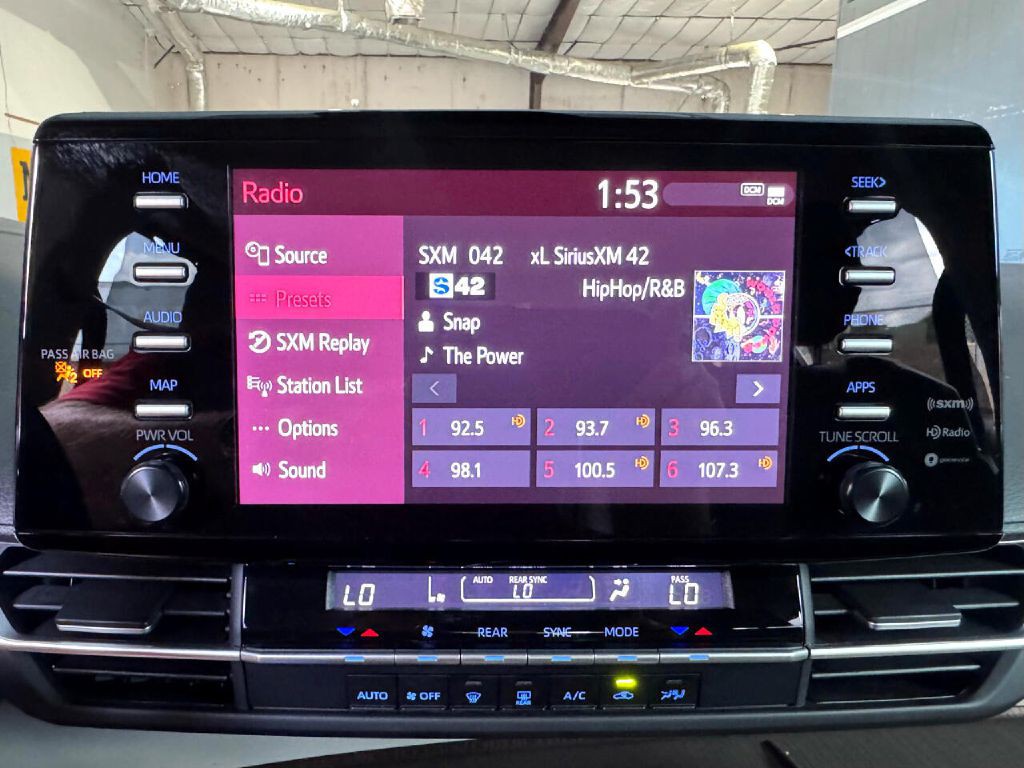 2022 Toyota Sienna Image 64